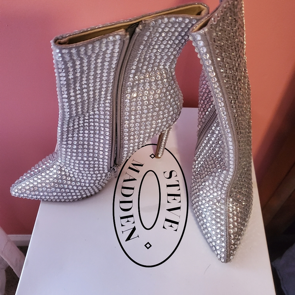 Steve Madden boots
